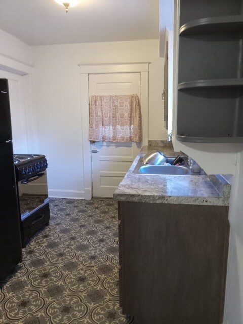 Foto del edificio - 5316 Highland Ave