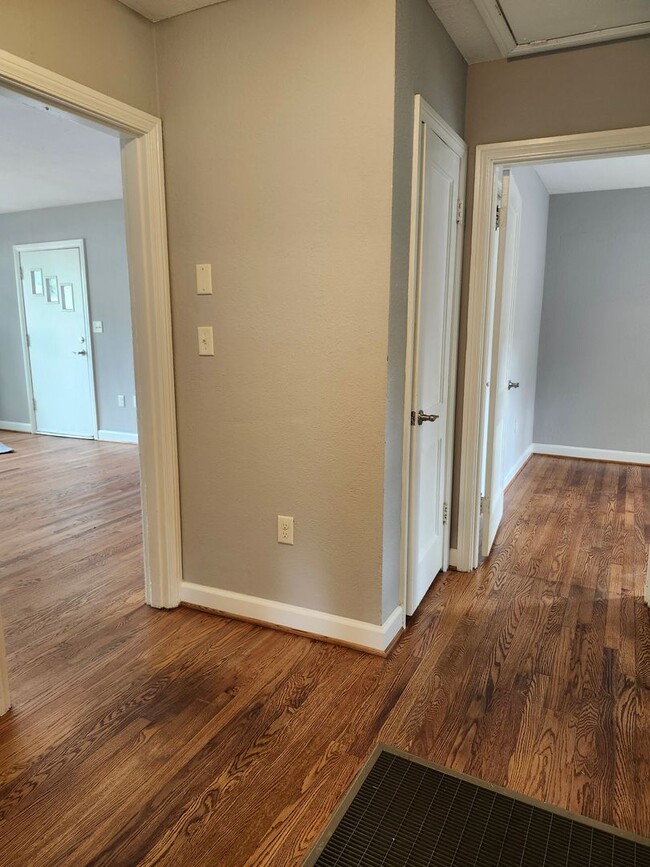 Foto del edificio - Coming In October -  4 bedroom 2 bath home...