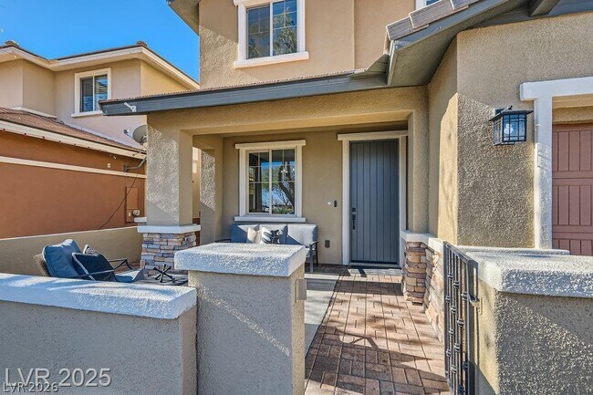 Building Photo - 5873 Skyfall Ct