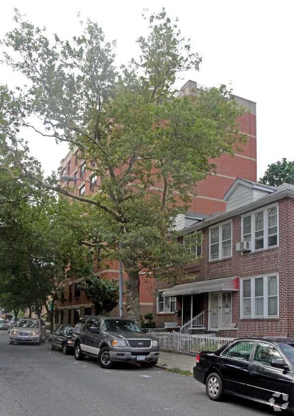 2160 - 2164 78th St - Subotnick House