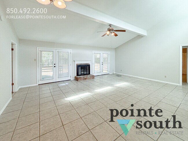 Foto del edificio - 107 Wild Oak Dr
