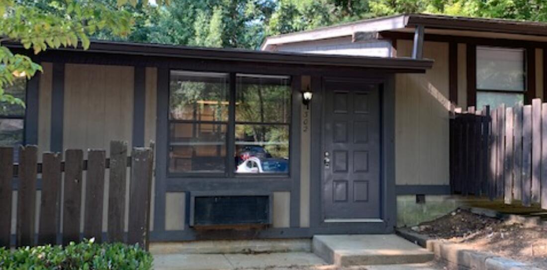 Primary Photo - 3705 Adkisson Dr