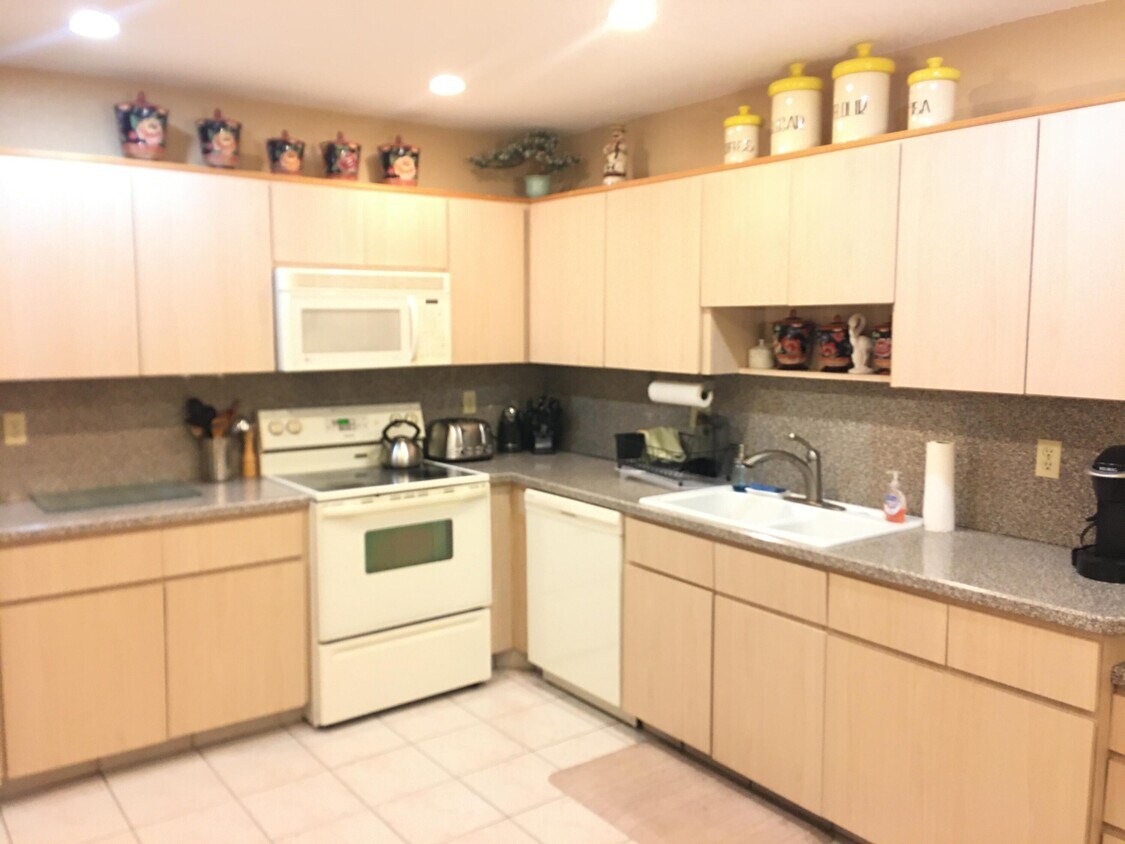 Primary Photo - 1831 NW 18th Ave