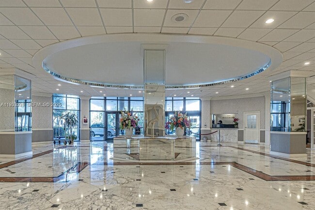 Building Photo - 3800 S Ocean Dr