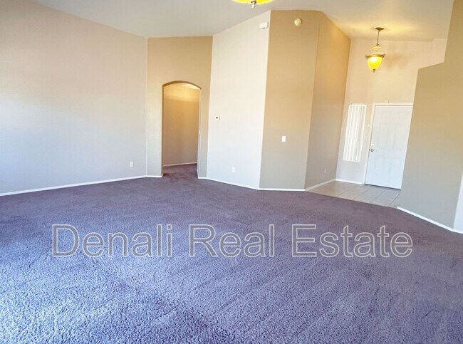 Foto del edificio - 6692 S Pepperweed