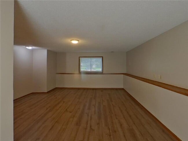Foto del edificio - 1407 Primrose Ln