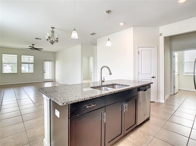 Foto del edificio - 4643 Egg Harbor Dr