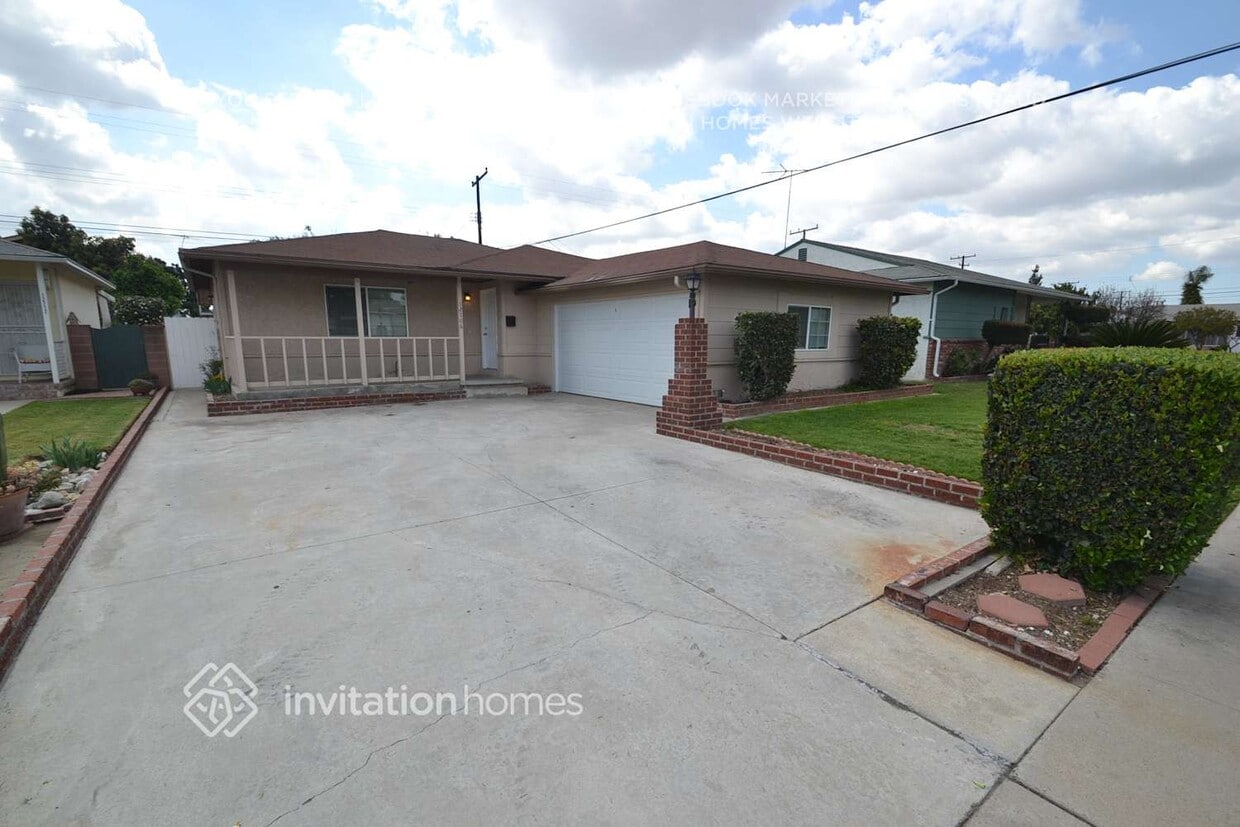 Primary Photo - 12706 Muroc St