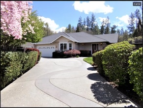 Building Photo - 2037 SE Marlen Dr