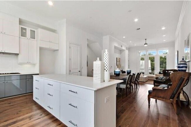 Foto del edificio - 1312 Tinnin Ford Rd