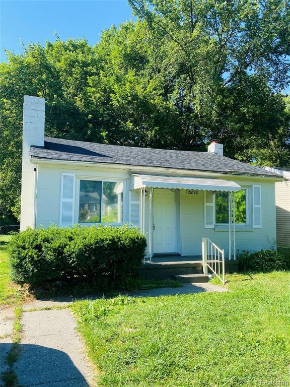 Foto principal - 21890 Sharkey St