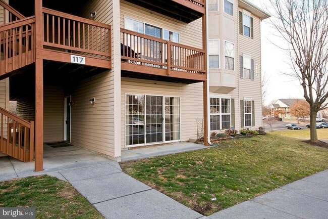 Building Photo - 117 1 Brookland Terrace