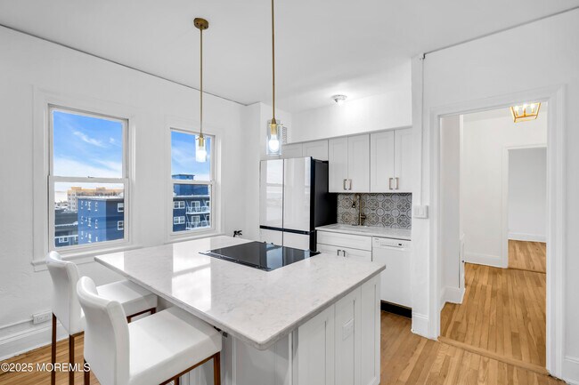 Foto del edificio - 400 Deal Lake Dr