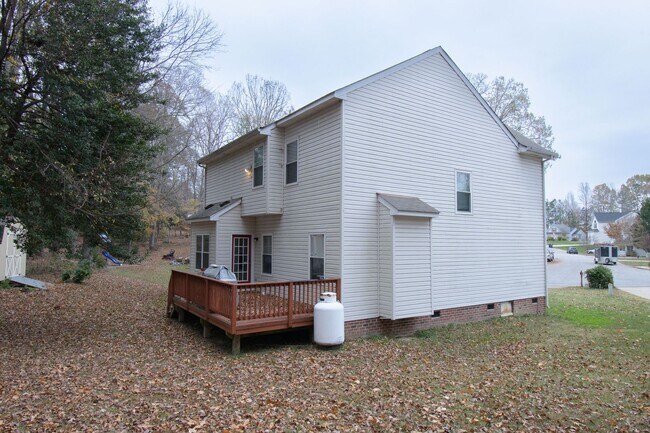 Foto del edificio - Chesterfield County 5 Bedrooms 2.5 Baths