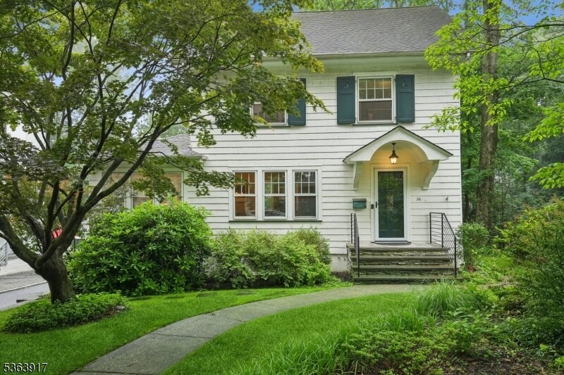 Primary Photo - 26 Macopin Ave