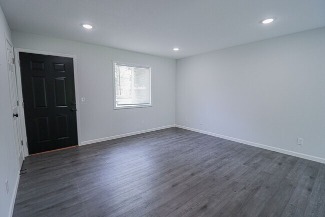 Foto del edificio - 420 West Mahoney Drive