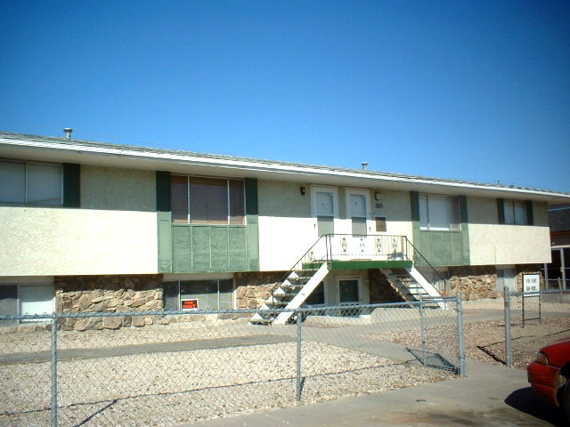 Building Photo - 2115 Norman Ln