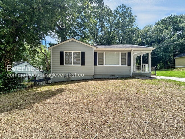 Building Photo - 2776 Palm Dr