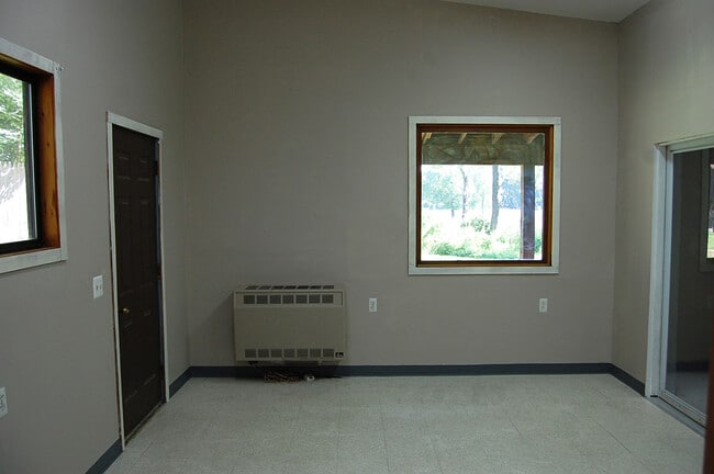Building Photo - 74 Walling Rd