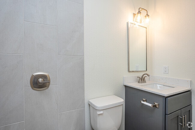 2HAB, 2BA - 708SF - Zurqui At Southpark