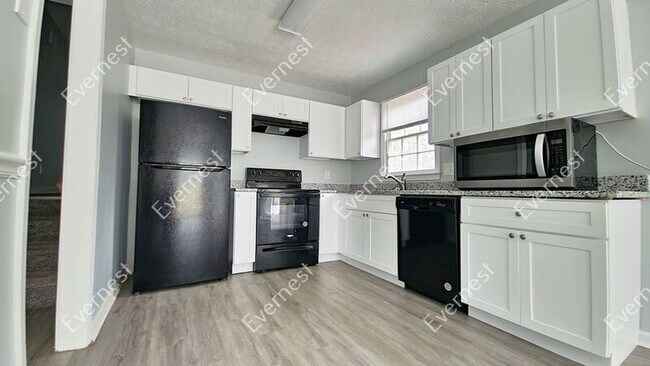 Foto del edificio - 118 Blackhawk Trail