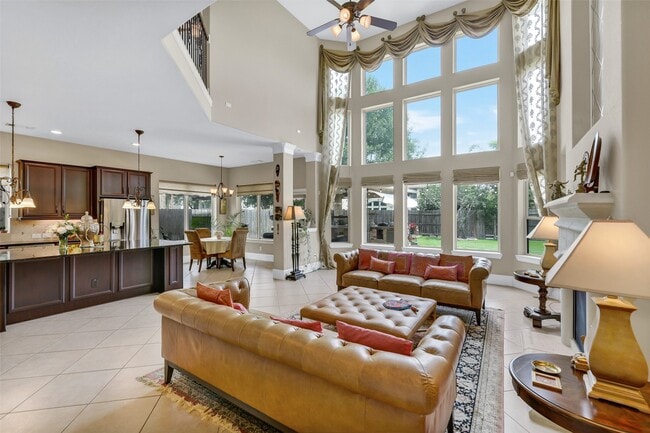 Foto del edificio - 28606 Rolling Ridge Dr