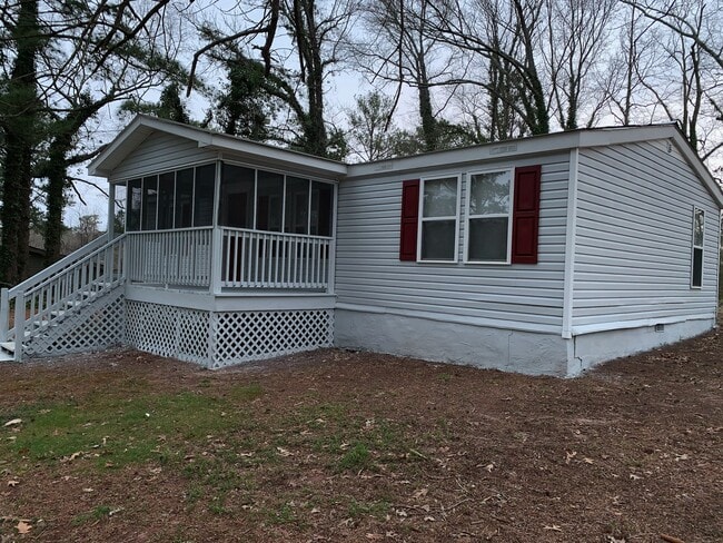 Building Photo - 355 Steele Dr