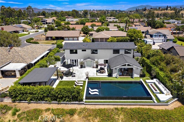 Foto del edificio - 6041 Saddletree Ln