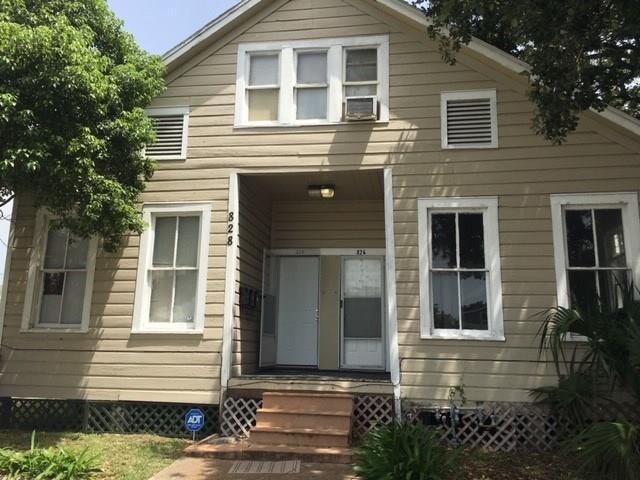 Foto principal - 826 Broadway Avenue J