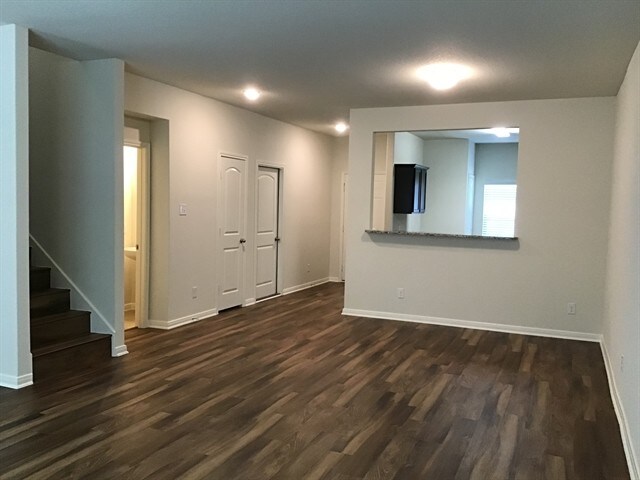 Foto del edificio - 12318 Commander Dr