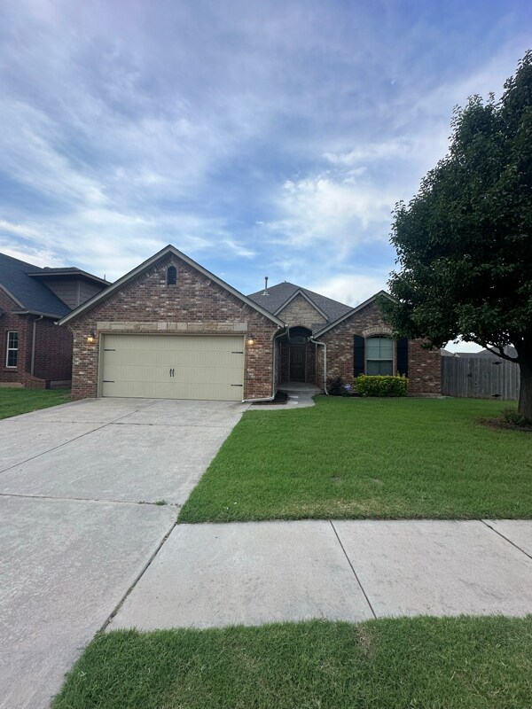 Foto principal - 3028 NW 191st St