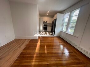 Building Photo - 7 Greenville St