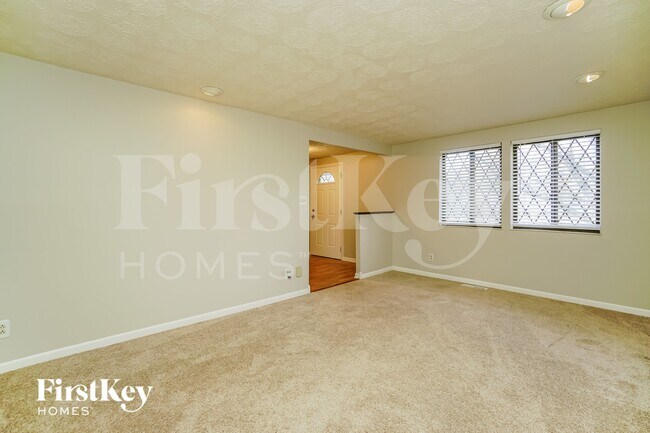 Foto del edificio - 6320 Middleboro Ct
