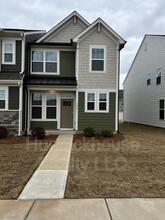 Building Photo - 1027 S Point Rd