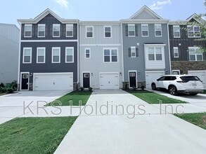 Building Photo - 849 Parc Townes Dr