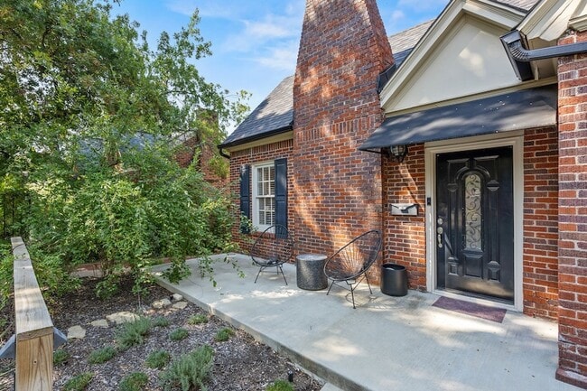 Photo - 1007 N Windomere Ave House