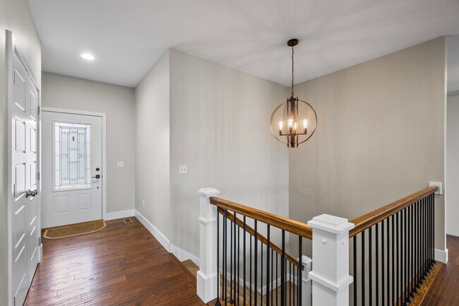 Building Photo - 145 Summerfield Way