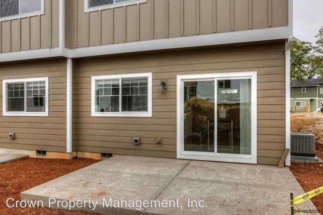 Foto del edificio - 5745-5747 Honey Bee St