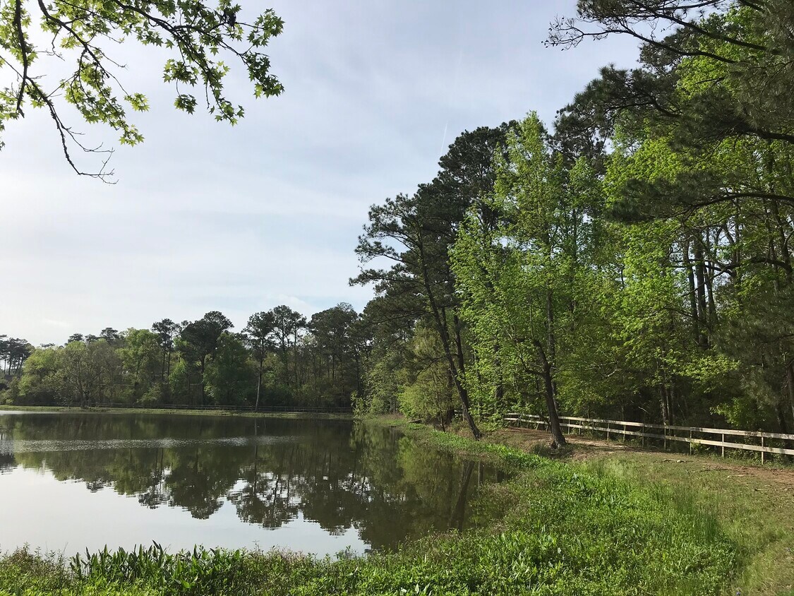 716 Heavens Dr Unit 15, Mandeville, LA 70471 Condo for Rent in