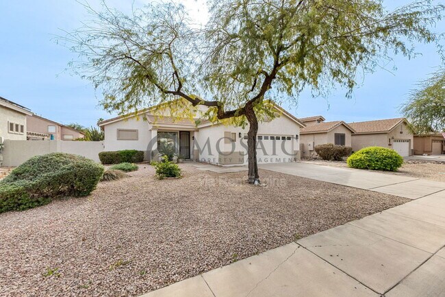 Building Photo - 4287 E Del Rio St