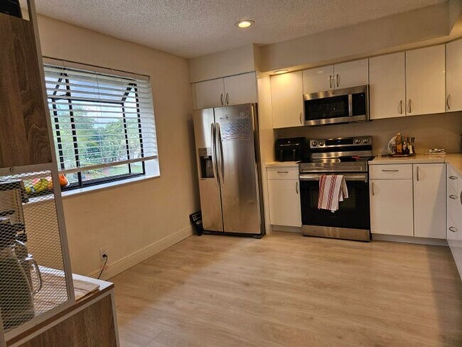 Foto del edificio - 7976 La Mirada Dr