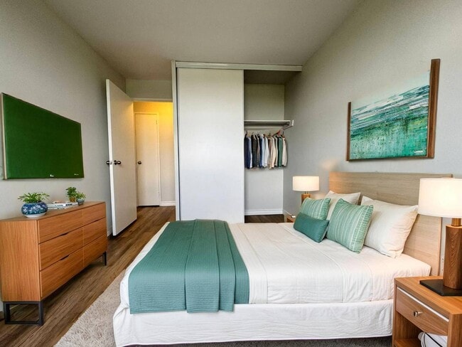 Building Photo - 200 London Rd