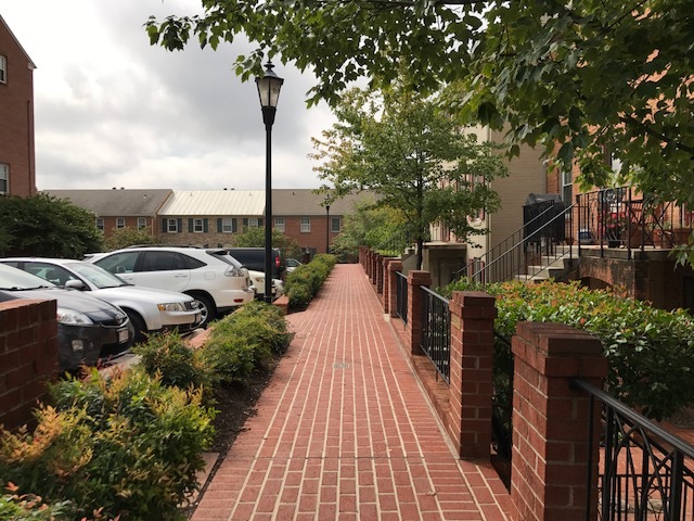 Foto del edificio - 1650 Beekman Pl NW