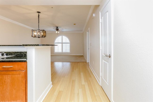 Foto del edificio - 2299 Lone Star Dr