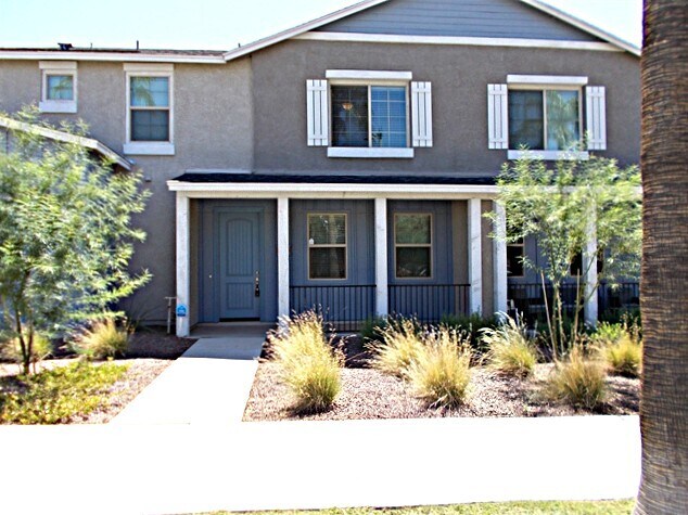 Foto principal - 20715 W Thomas Rd
