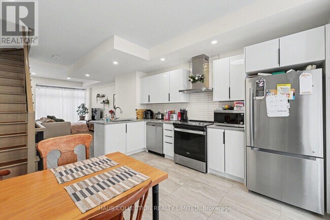 Photo du bâtiment - 336 Foliage Private