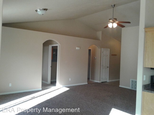 Building Photo - 537 W 2075 N