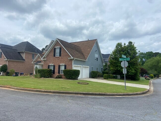 Building Photo - 5605 Martin Grove Dr NW