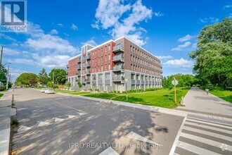 Building Photo - 77-177 Leland St