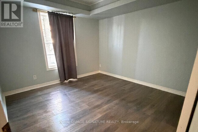 Photo du bâtiment - 1451 Walkers Line